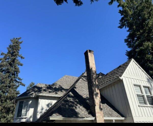 roof with presidential asphalt shingles